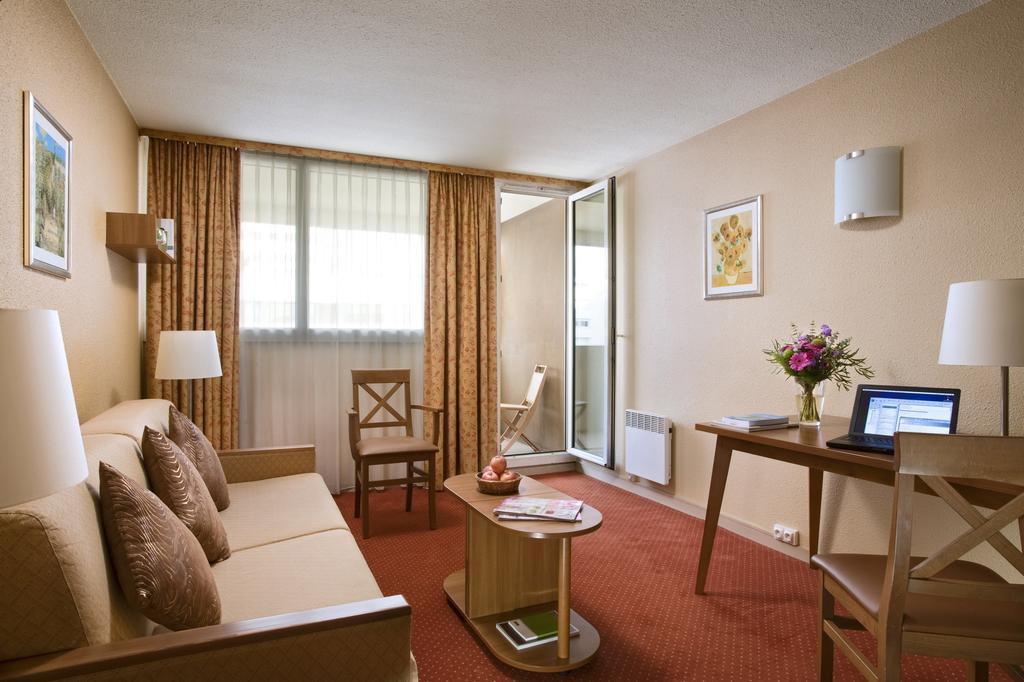 Citadines Centre Meriadeck Bordeaux Zimmer foto