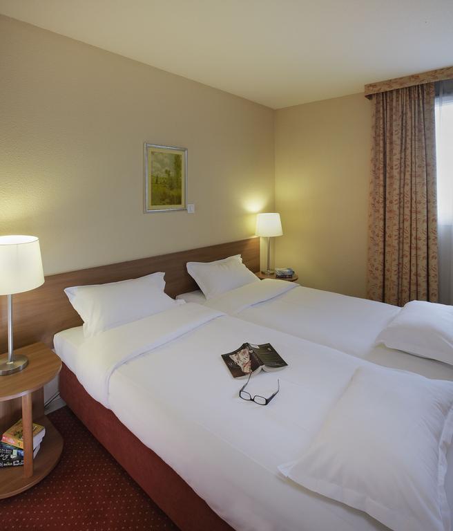 Citadines Centre Meriadeck Bordeaux Zimmer foto
